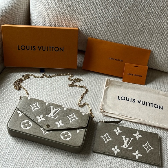 Louis Vuitton Handbags - NWOT LOUIS VUITTON Felicie Pochette Shoulder Bag